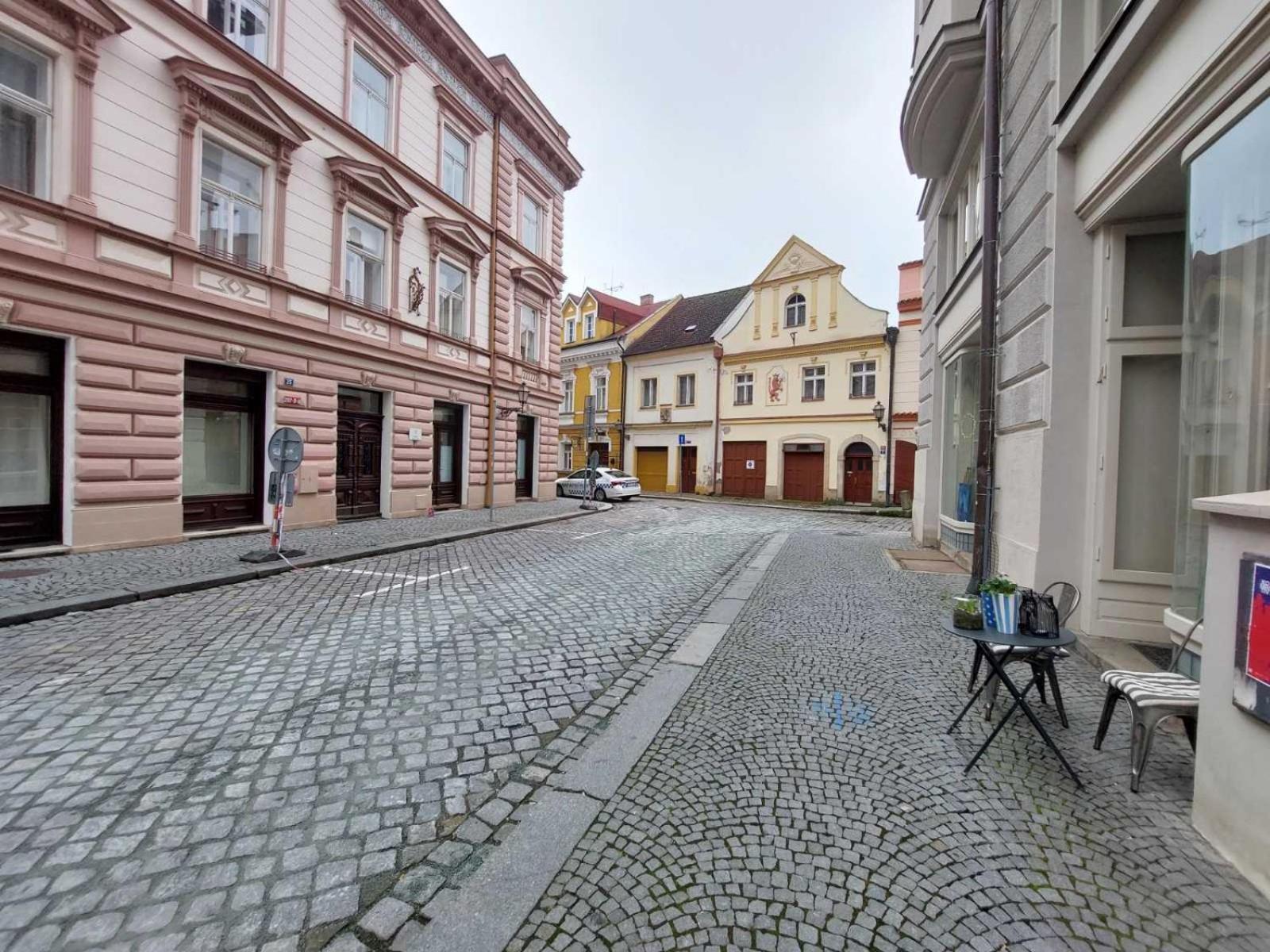 Byt 2+Kk Na Velkem Namesti Hradec Králové Zewnętrze zdjęcie